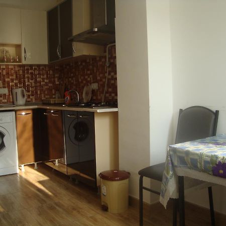 Apartments Azatutyan Avenue 9, Кв 19 耶烈万 外观 照片