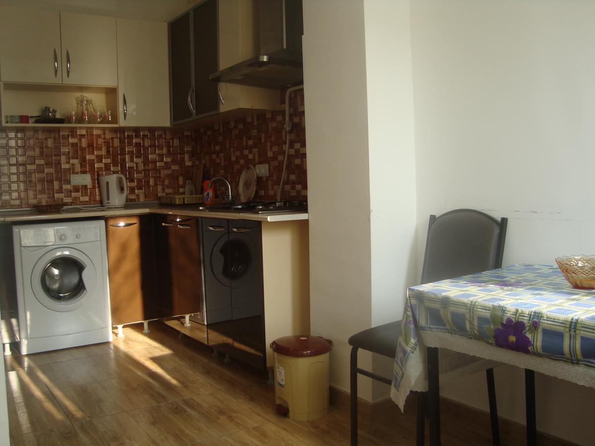 Apartments Azatutyan Avenue 9, Кв 19 耶烈万 外观 照片