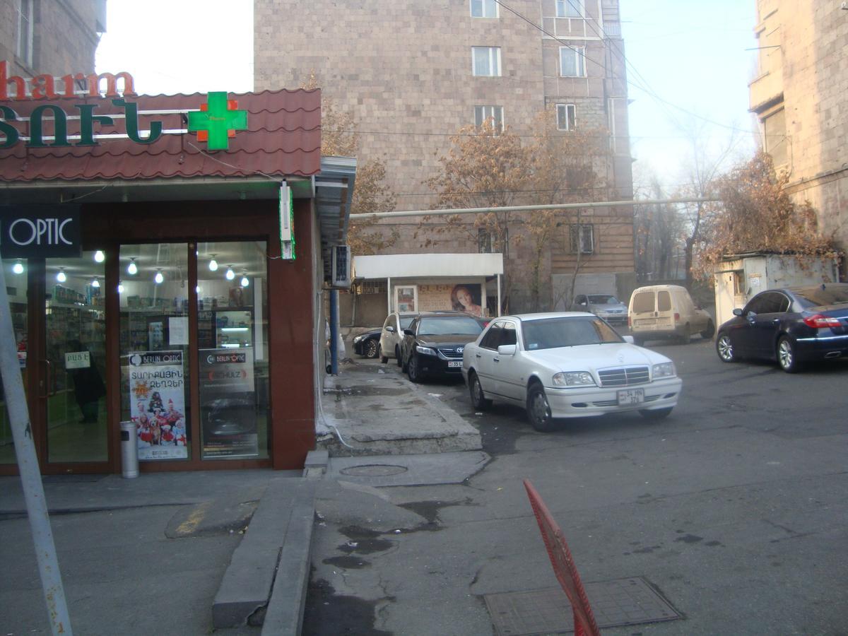 Apartments Azatutyan Avenue 9, Кв 19 耶烈万 外观 照片